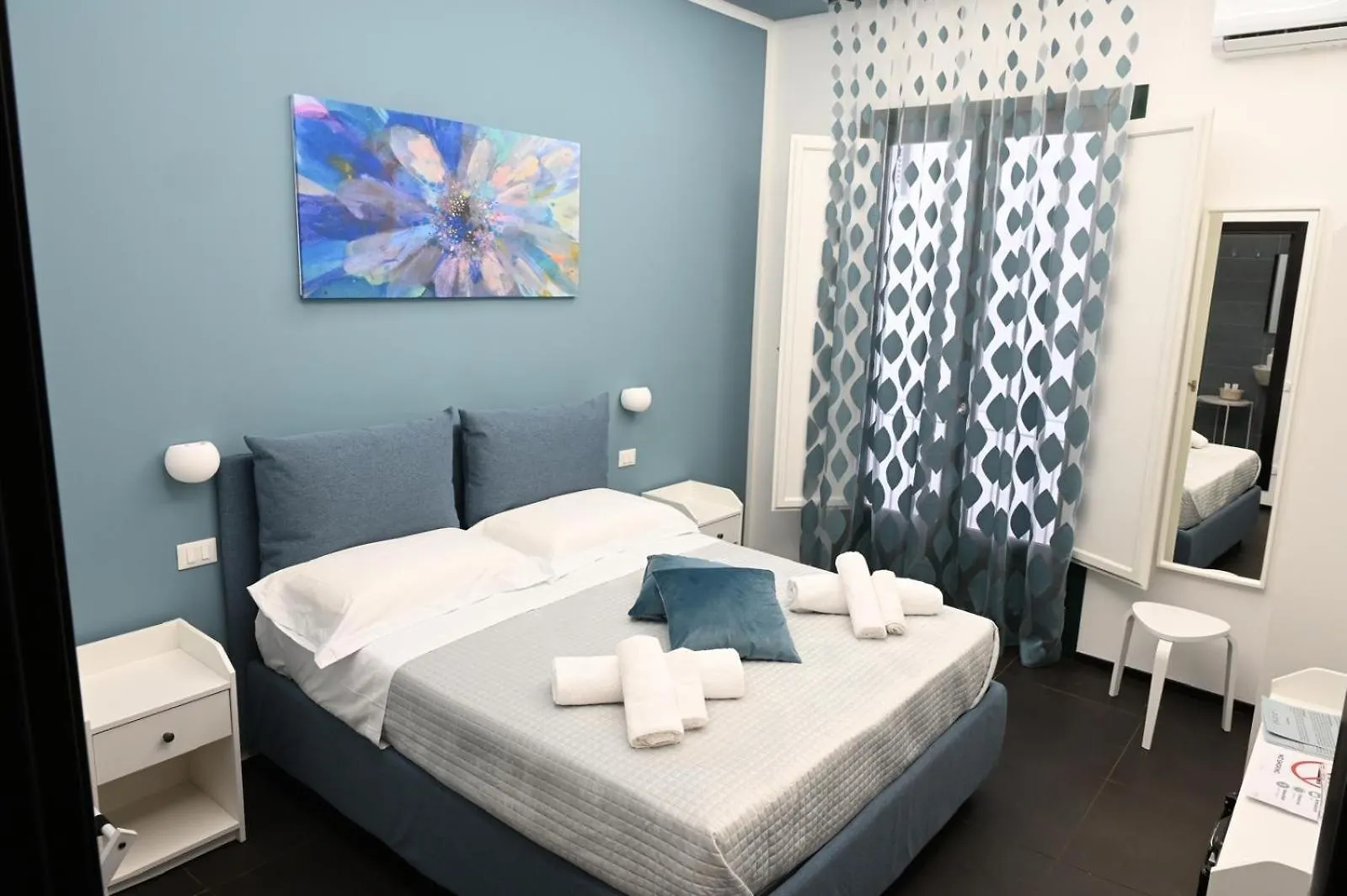 Hotel Terzo Rione Palermo 0*,  Italia